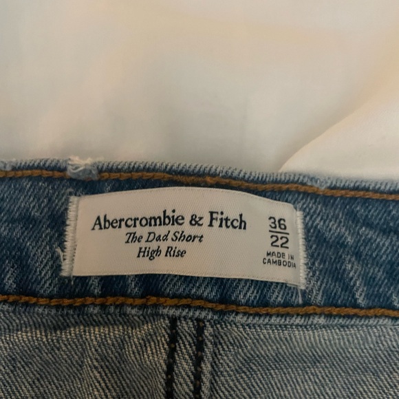 A&F High Rise Jean shorts - Picture 3 of 3